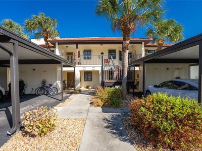 404 Pine Hollow Cir #404