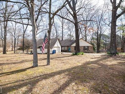 3012 Oakridge Dr