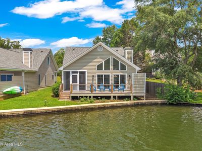 42 Shoreline Ct