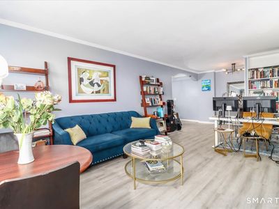 30 Glenbrook Road APT 10F