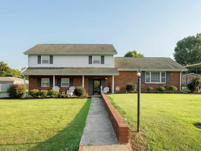 303 Laurel St