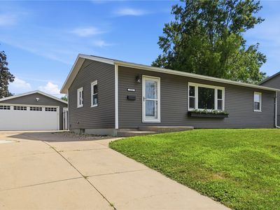 2525 McGowan Blvd