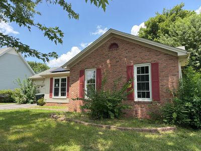 642 Winchester Dr
