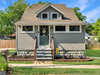 1856 Bellevue Ave