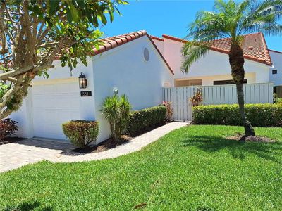551 Beachwalk CIR