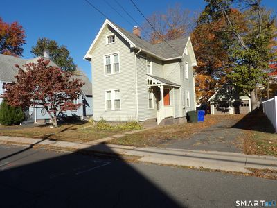 32 Wells Avenue