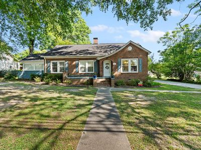 Property at 206 Laurel Ave E, Greenwood, SC