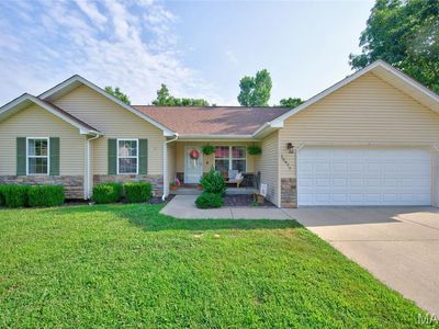 15677 Tundra St