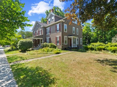 208 W Harford St