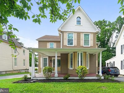405 Lyman Ave