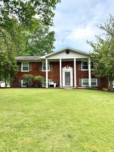 2706 Meadow Lark Ln