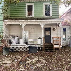 158 S Pleasant Street