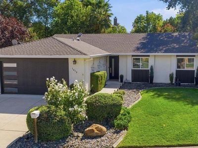 1450 W Colonial Pkwy