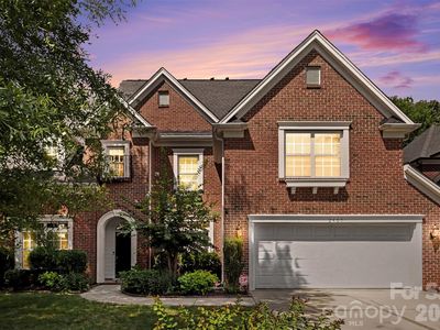 2400 River Oaks Dr