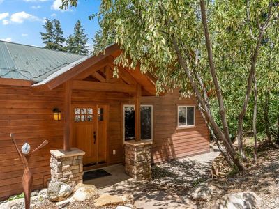 576 High Trails Drive