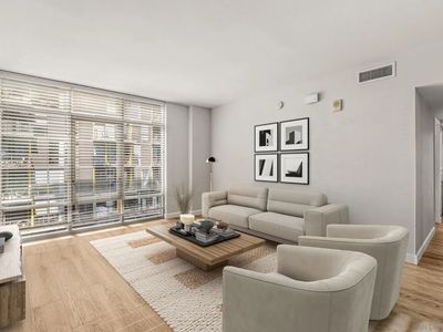 425 W Beech St Unit 805