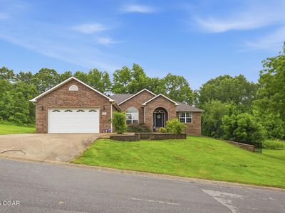 1027 Sherry Dr