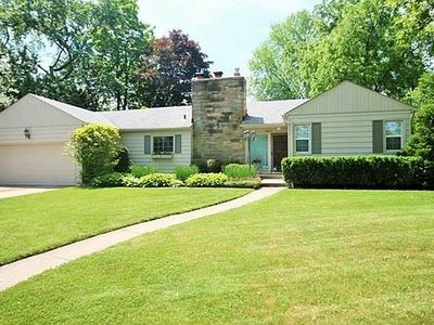 1411 Cedar Hill Dr