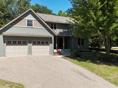 824 Springhill Dr