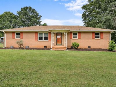 204 Friendship Ln