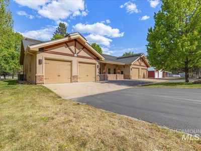 5 Middlefork Cir