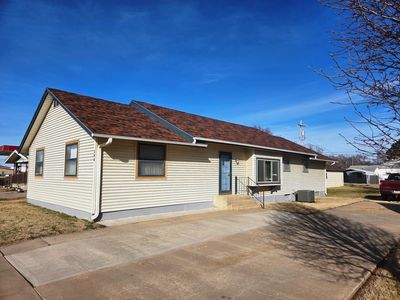 Property at 308 N Ash St, Hillsboro, KS