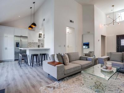 546 Via De La Valle Unit E