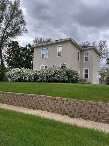 1035 N Spring Ave