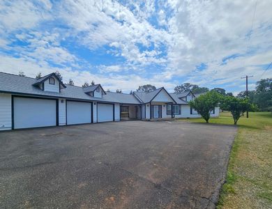 20605 Scenic Dr