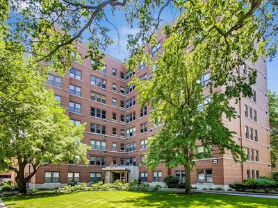 1585 Ridge Ave APT 505