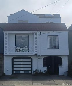 1226-1228 48th Ave