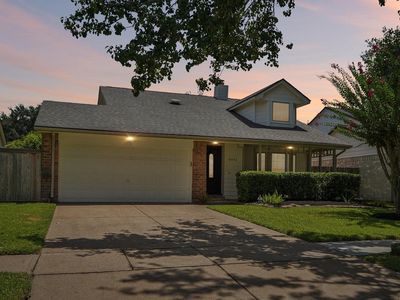 2015 Creek Valley Ln