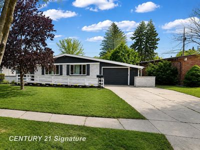 2003 Carman Dr