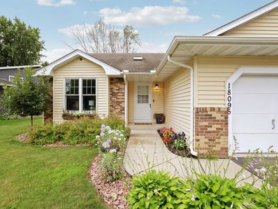 18095 Echo Dr
