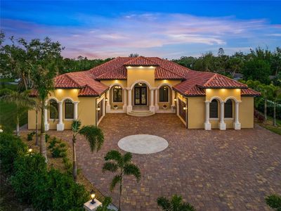 2340 Bayshore Rd