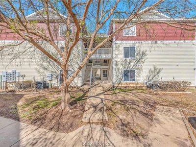 521 Parkway #103