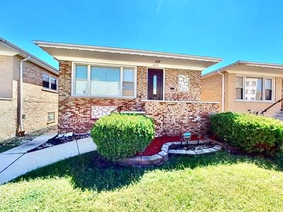 2237 W 79th Pl