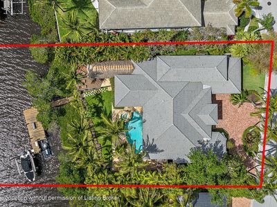 19028 SE Windward Island Ln