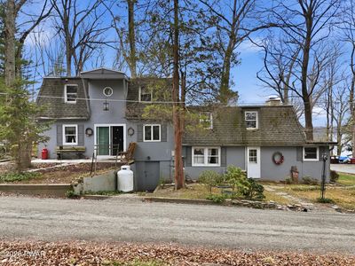 101 Spruce Rd