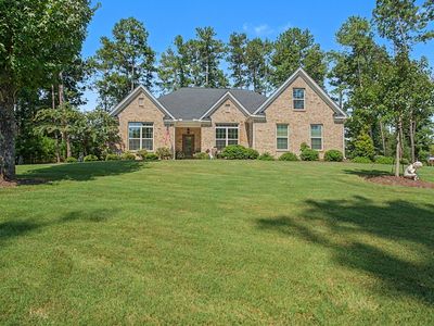 503 Schoolhouse Ln