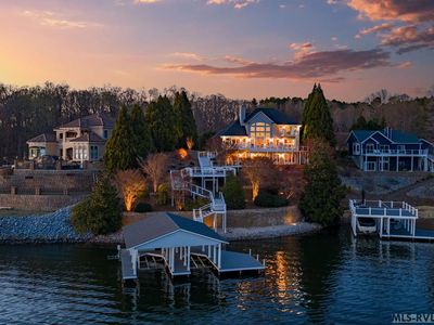 103 W Maple Pointe Dr