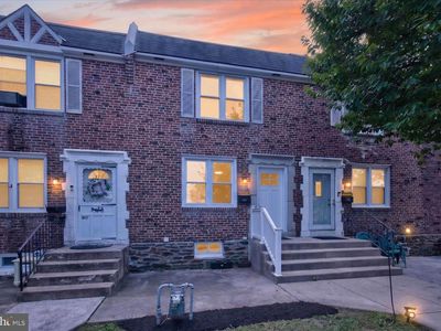 1044 W Ashland Ave