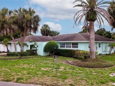 301 Palm Dr