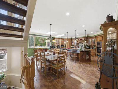 51 Stonehedge Dr