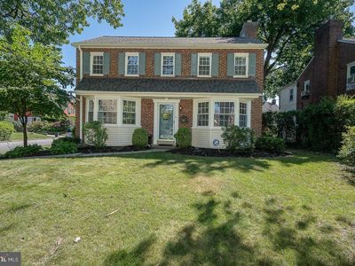 321 Earlington Rd