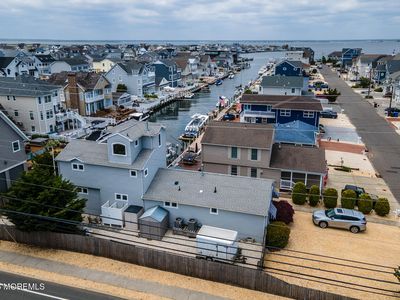 201 Hayes Court
