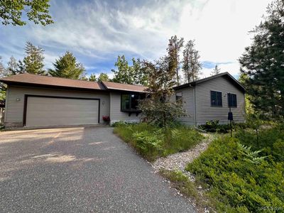 410 Lakewood Ln