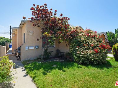 2664 S Redondo Blvd