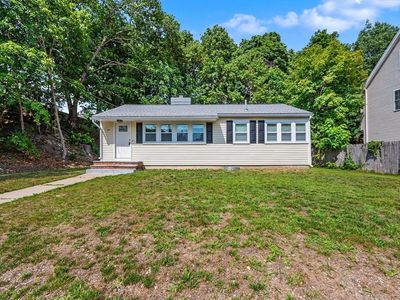 28 Hayes Ave