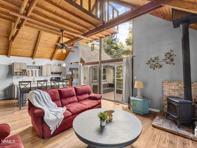 135 N Lodge Dr